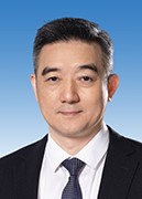温籍医学博士郑哲任国家卫生健康委员会副主任 