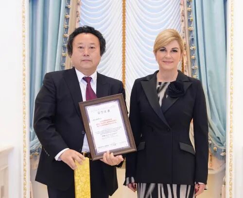 胡树萌被克罗地亚笫四任总统科琳达阁下指定为文化顾&nbsp;